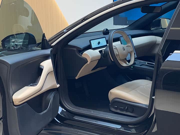 Фото 8 - Nio ET5T