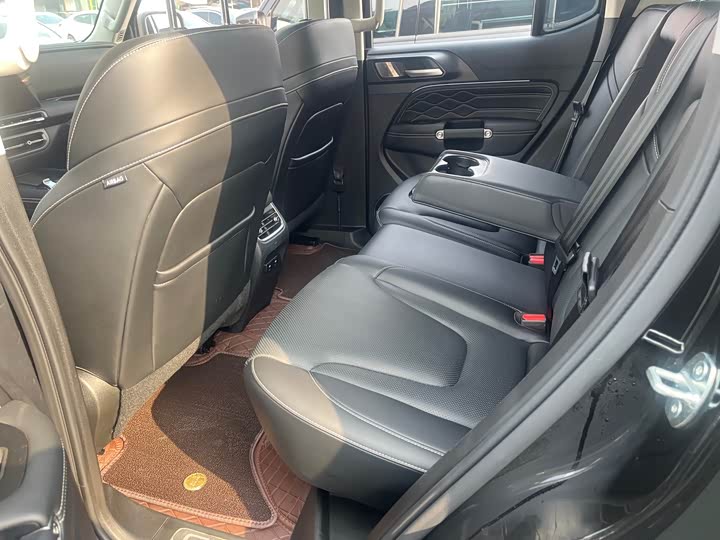 Фото 8 - Tank 300