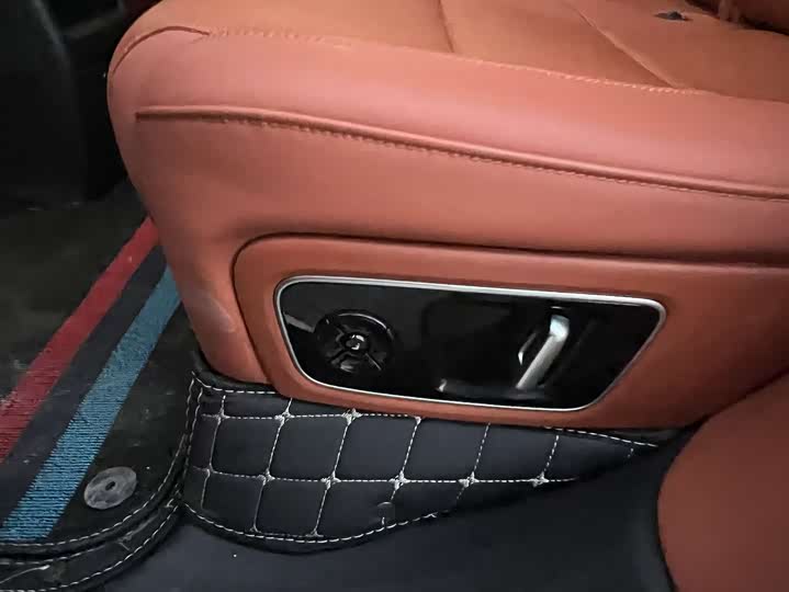 Фото 9 - LiXiang L7