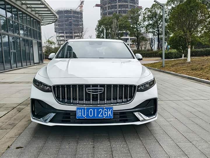 Фото 2 - Geely Preface