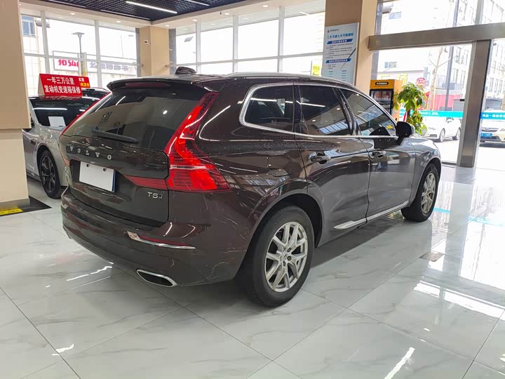 Фото 5 - Volvo XC60