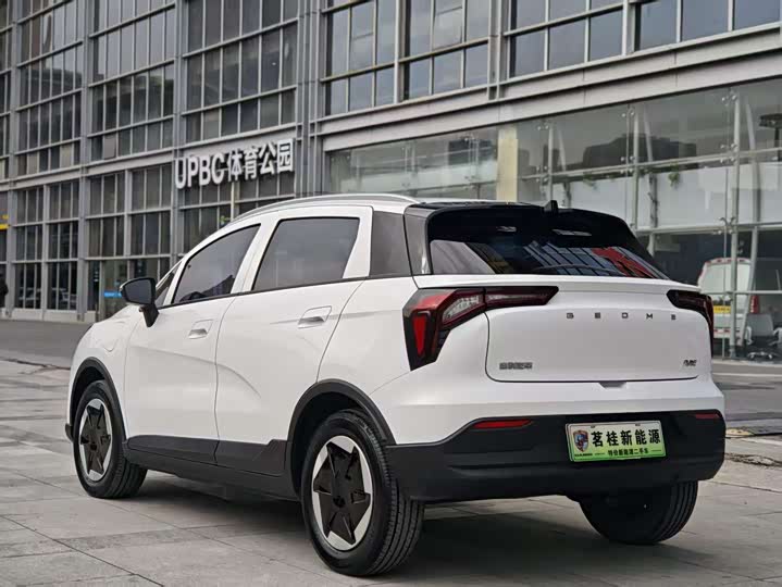 Фото 4 - Geely Geometry E Firefly