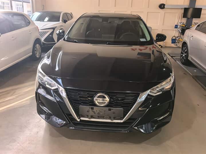 Фото 2 - Nissan Sylphy