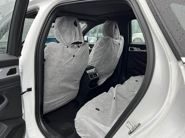 Photo 6 - Geely Preface