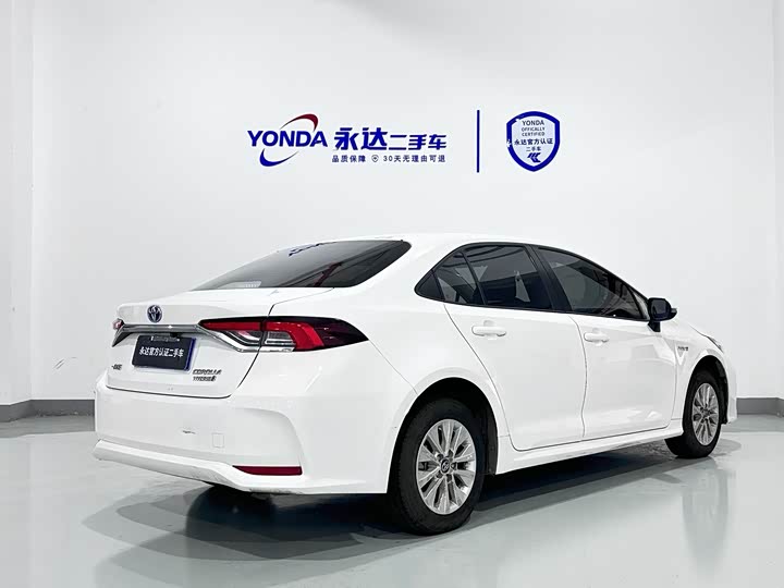 Фото 5 - Toyota Corolla