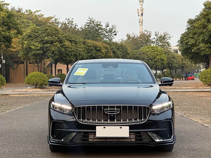 Фото 2 - Geely Preface