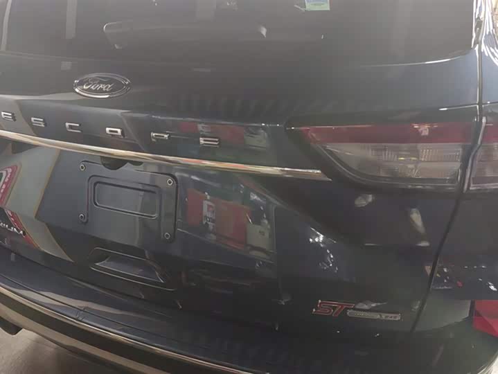 Фото 4 - Ford Escape