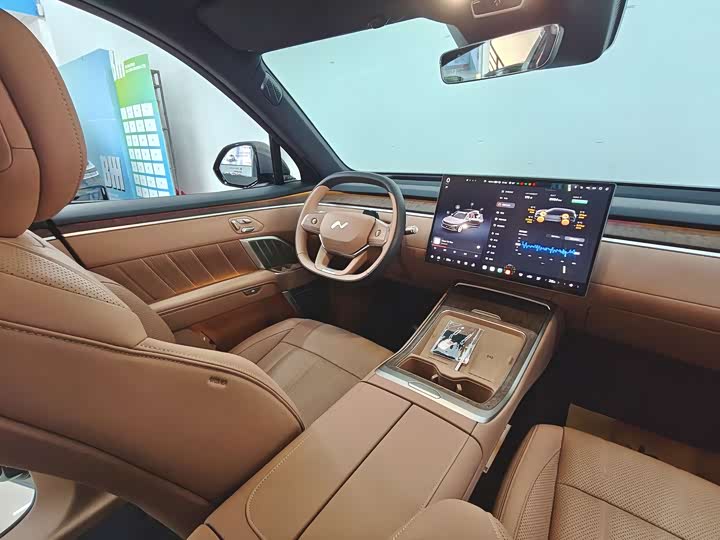 Фото 9 - Nio Onvo L90