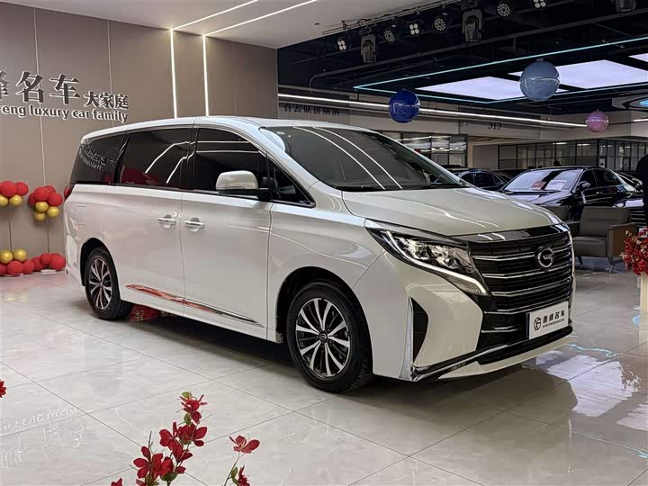 Фото 3 - GAC Trumpchi M8