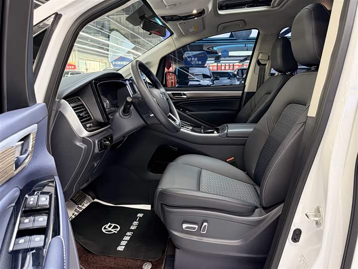 Фото 9 - GAC Trumpchi M8