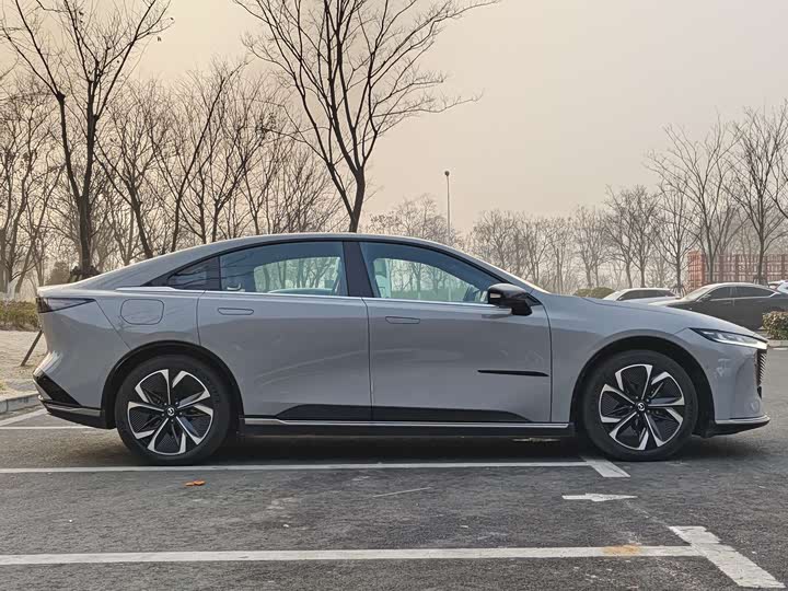 Фото 4 - Mazda EZ-6