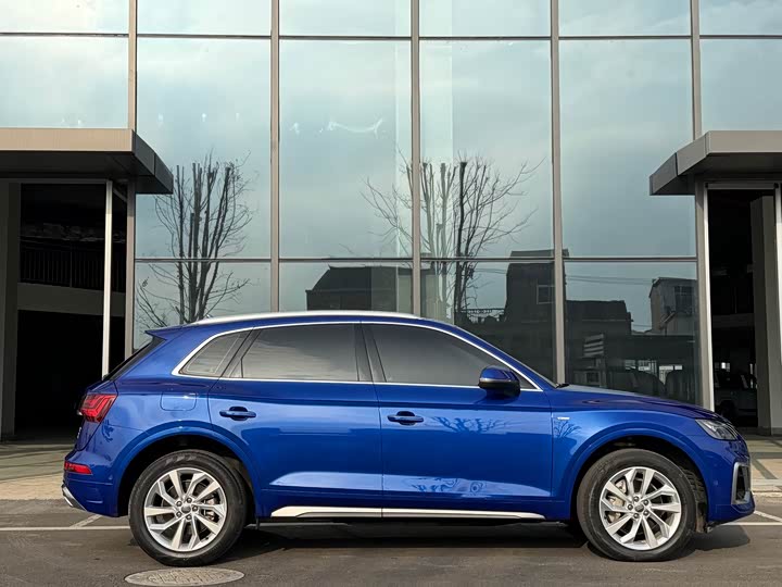 Фото 3 - Audi Q5L