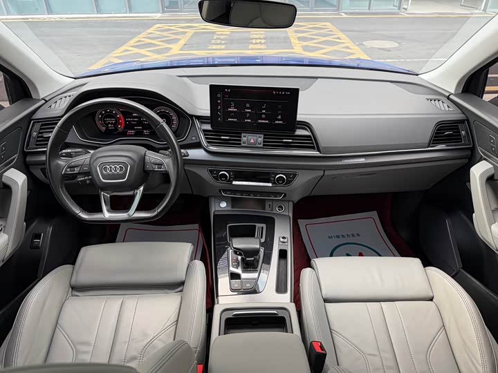 Фото 9 - Audi Q5L