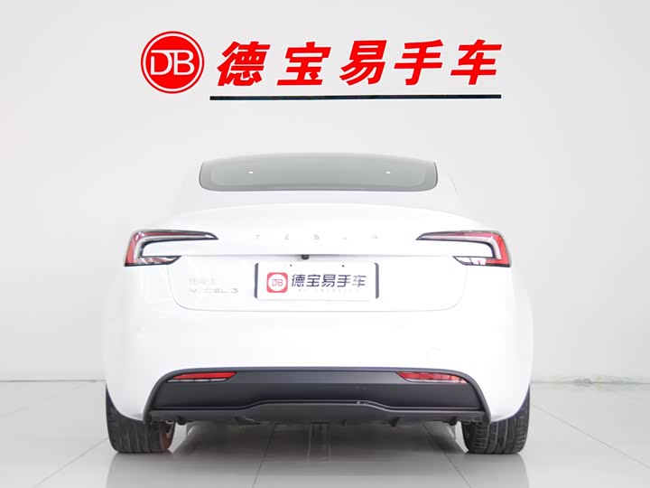 Фото 2 - Tesla Model 3