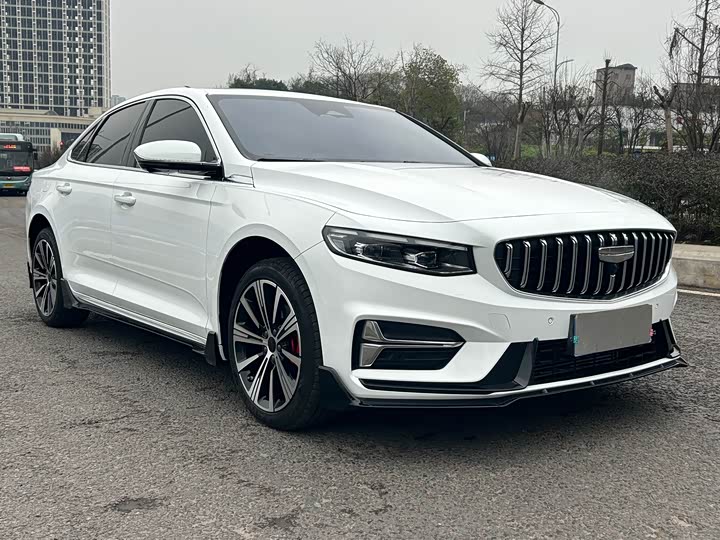 Фото 3 - Geely Preface