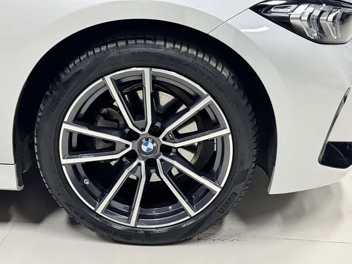 Фото 7 - BMW 3 Series