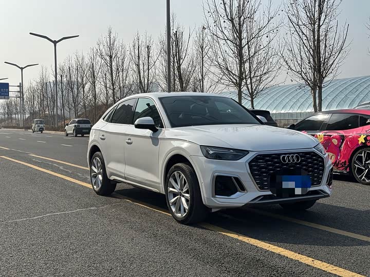 Фото 3 - Audi Q5L