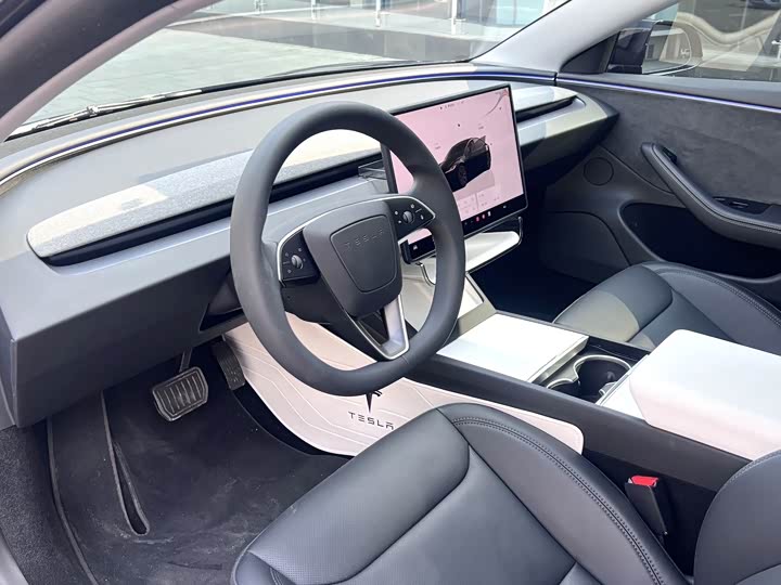 Фото 7 - Tesla Model 3