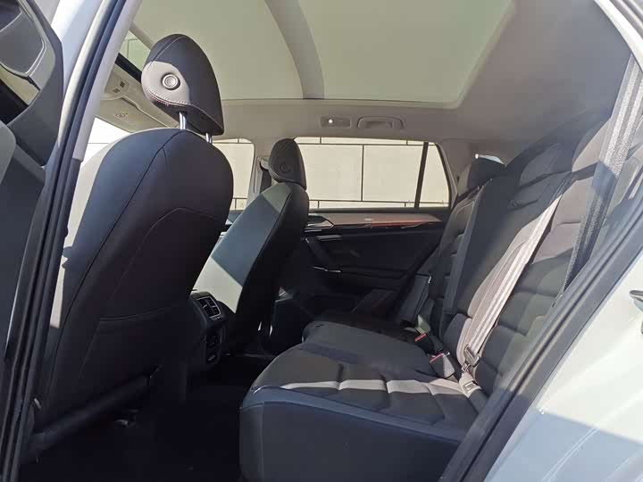 Фото 5 - Volkswagen Tayron