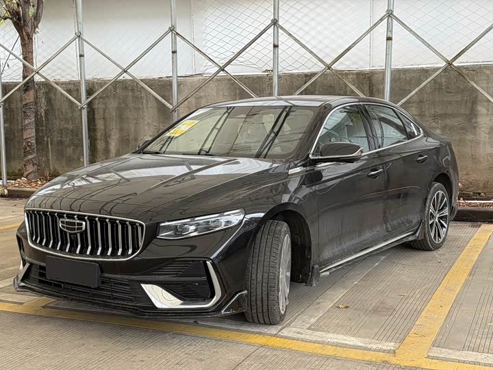 Фото 1 - Geely Preface