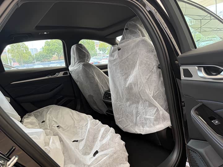 Фото 9 - Geely Preface