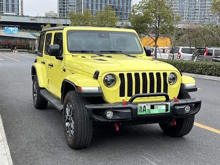 Фото 3 - Jeep Wrangler Hybrid