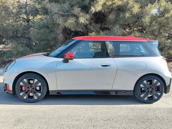 Фото 4 - Mini Cooper JCW