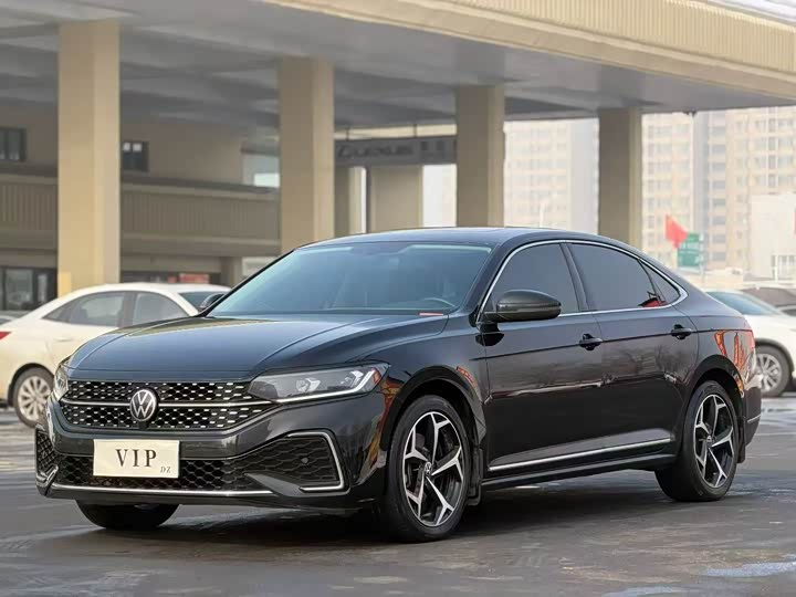 Фото 3 - Volkswagen Passat