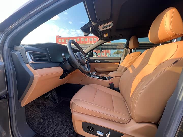 Фото 9 - LiXiang One