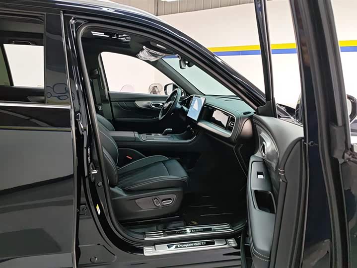 Фото 8 - GAC Trumpchi GS8