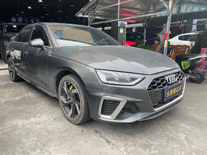 Фото 3 - Audi A4L