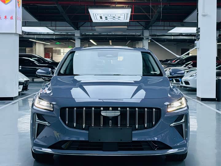 Фото 2 - Geely Preface L