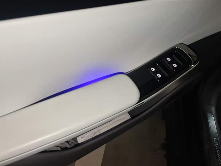 Фото 7 - Leapmotor C01