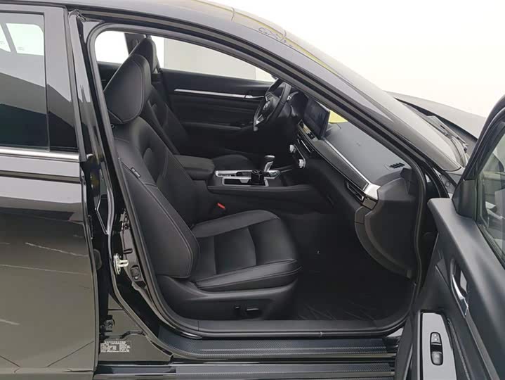 Фото 8 - Nissan Teana