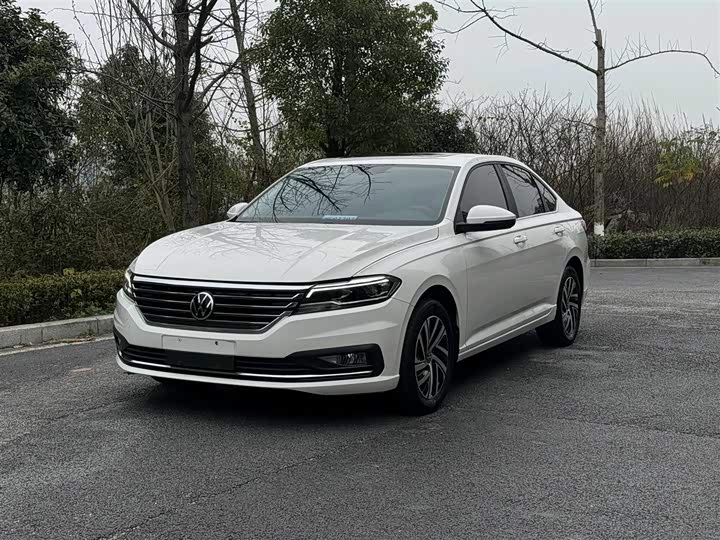 Фото 1 - Volkswagen Lavida