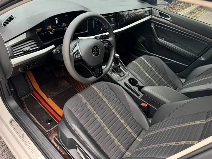 Фото 4 - Volkswagen Lavida