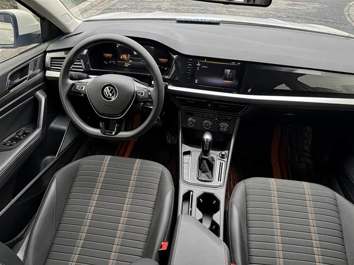 Фото 6 - Volkswagen Lavida