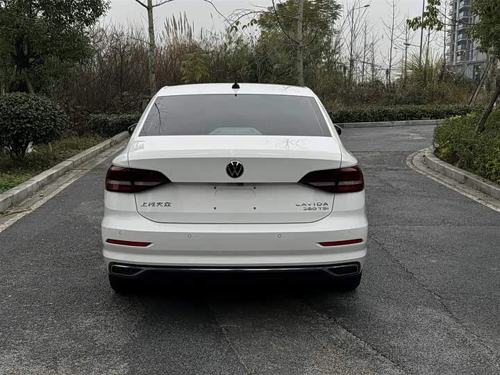 Фото 7 - Volkswagen Lavida