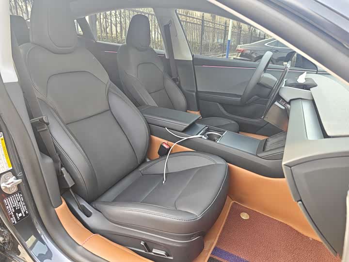 Фото 5 - Tesla Model 3