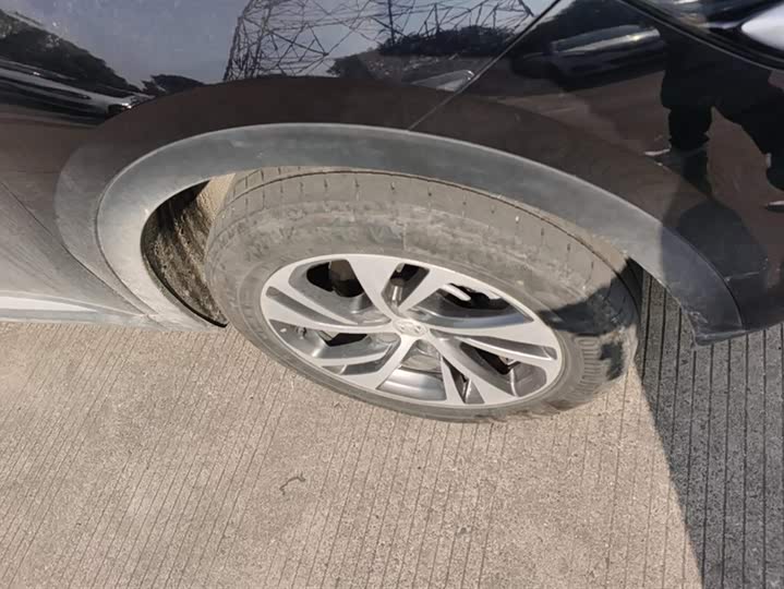 Фото 6 - Buick Envision Plus