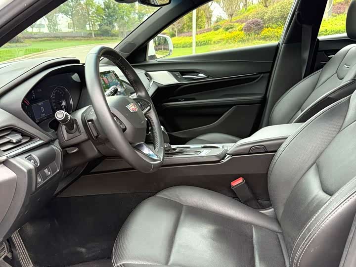 Фото 4 - Cadillac CT4