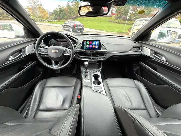 Фото 6 - Cadillac CT4