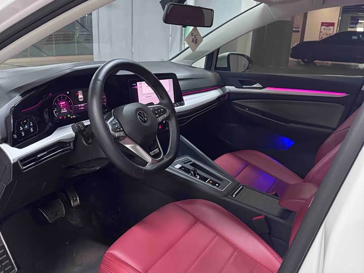 Фото 9 - Volkswagen Golf