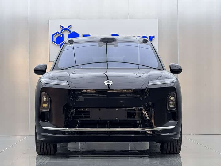 Фото 2 - Nio ES8