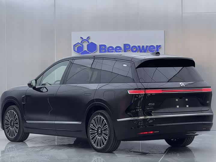 Фото 6 - Nio ES8