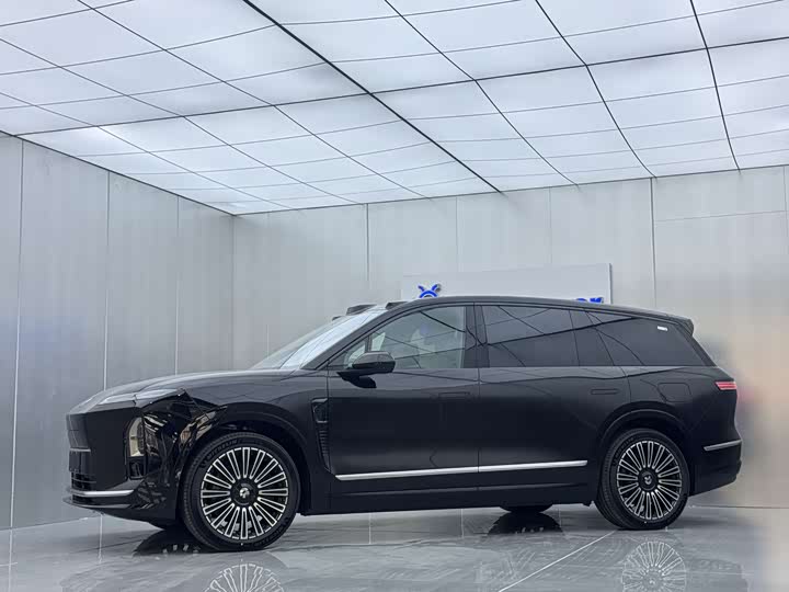 Фото 7 - Nio ES8