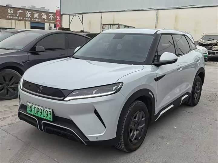 Фото 3 - BYD Yuan Up