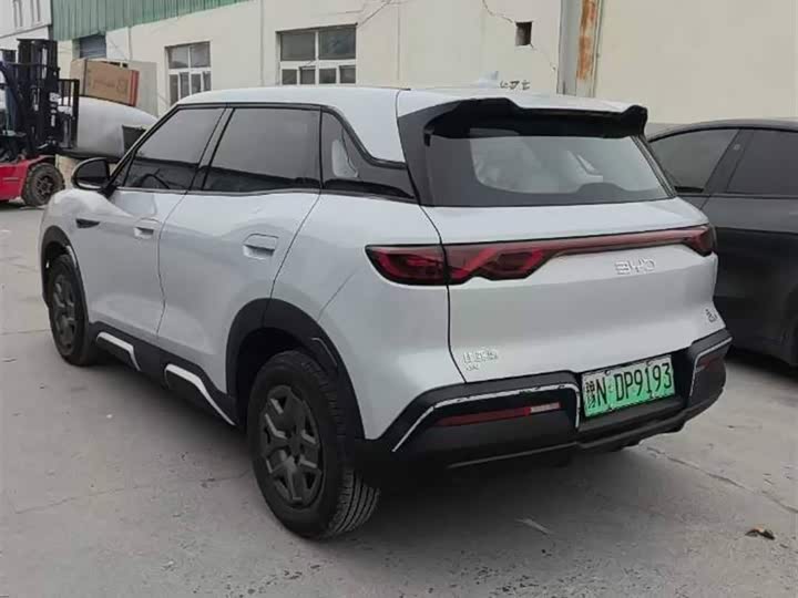 Фото 4 - BYD Yuan Up