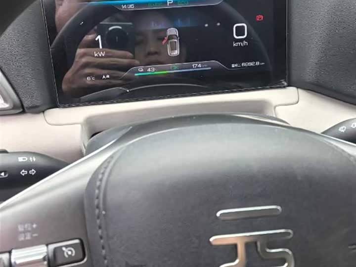 Фото 7 - BYD Yuan Up