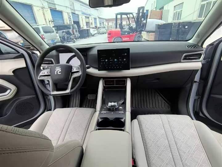 Фото 8 - BYD Yuan Up